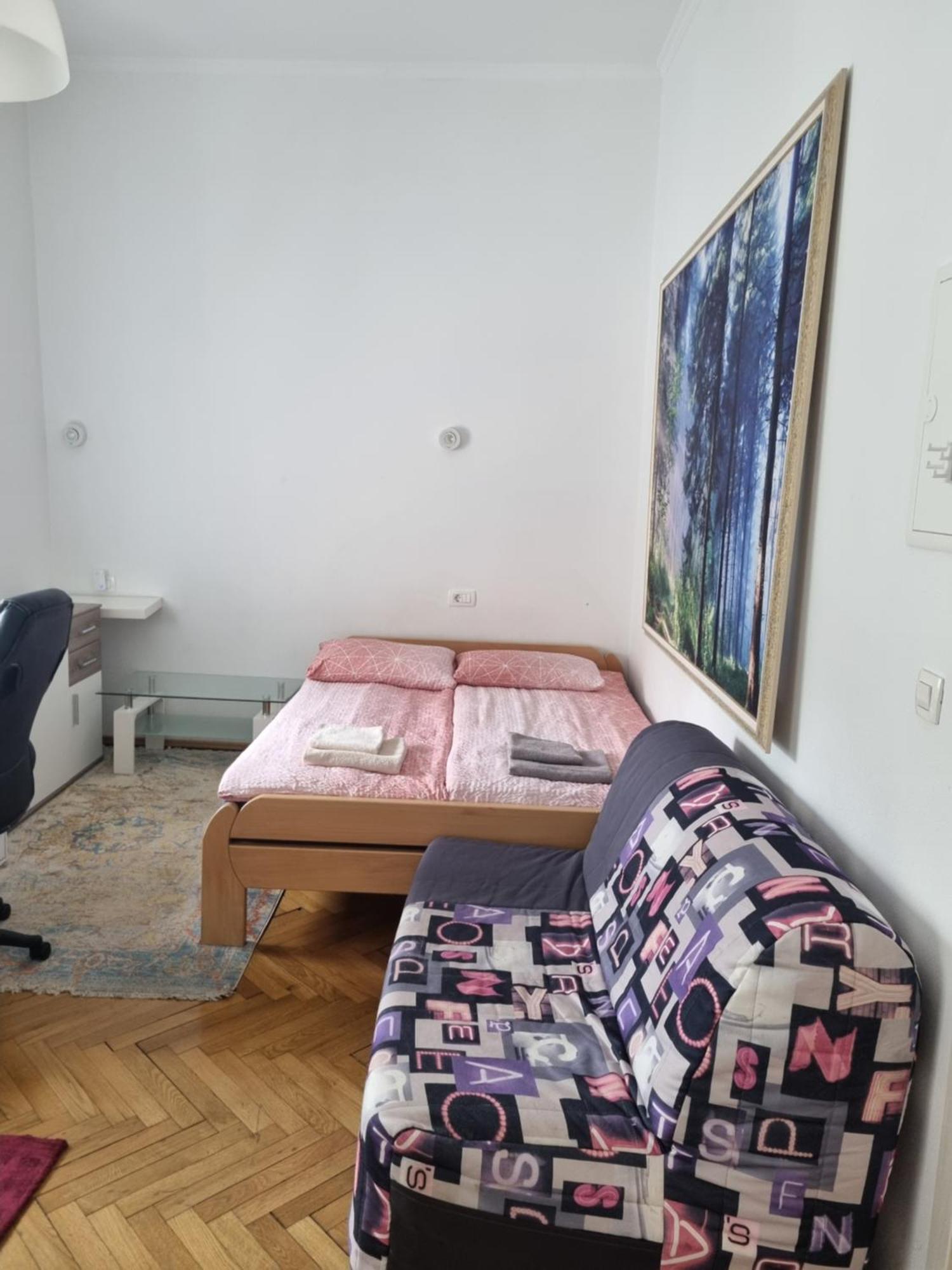 Apartments Fazarinc S Parkiriscem Целие Екстериор снимка